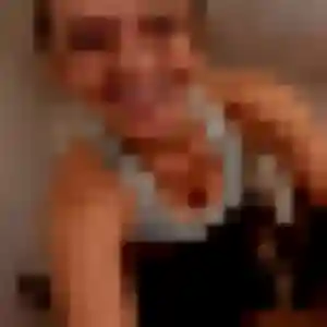 Lena de Arpajon-sur-Cère, 34 ans - rencontre sexy en toute liberté