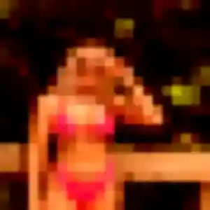 Noura, 21 ans, dispo pour rencontre sexy à Baillargues