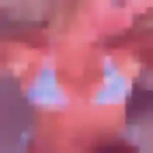 Domitille, 37 ans, en ligne à Ceyrat pour une rencontre coquine
