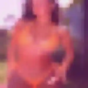 Charmante Kim, 20 ans à Dainville - la contacter