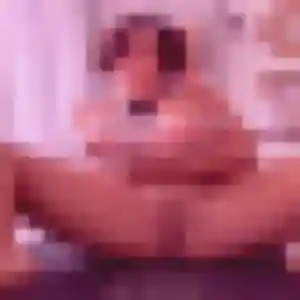 Coralie, femme de 35 ans propose rencontre sexy à Digne-les-Bains