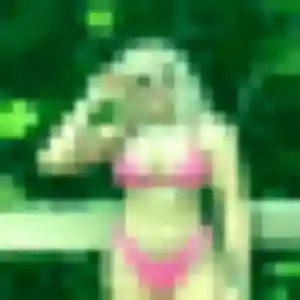 Sexy Hortense, 37 ans à Domène - découvrir son profil