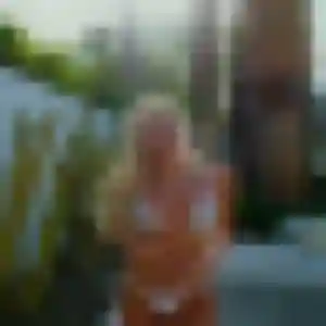 Sexy Faustine, 25 ans à Elbeuf - voir sa photo