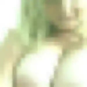 Karen, 19 ans, connectée à Eyguières pour un rencontre sexy