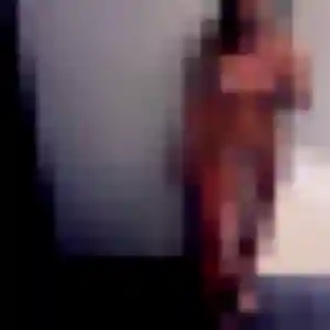 Contacte Helena, 21 ans à Gerzat en privé