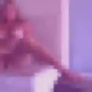 Agnes, femme de 34 ans propose rencontre sexy à Homécourt