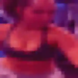 Charmante Nora, 25 ans à La Ricamarie - voir sa photo