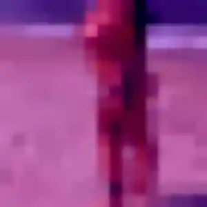 Samira, 21 ans, connectée à La Ville-du-Bois pour une rencontre coquine