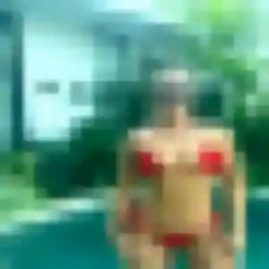 Découvre Ursula, 36 ans à Labarthe-sur-Lèze en privé