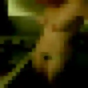 Whitney (22 ans) à Le Chambon-Feugerolles attend une rencontre ce soir