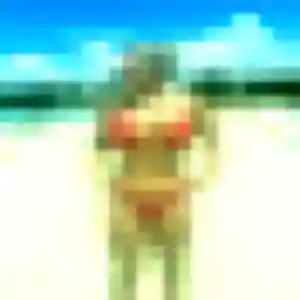 Photo de Yasmine à Le Lavandou (34 ans) - rencontre sexy discret
