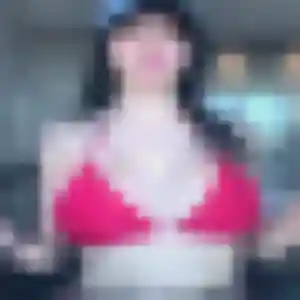 Capucine, 21 ans, connectée à Le Palais-sur-Vienne pour une rencontre coquine