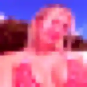 Alice, 20 ans, connectée à Les Avenières Veyrins-Thuellin pour un rencontre sexy