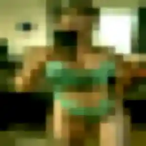Ines, femme de 35 ans veut rencontre sexy à Lèves