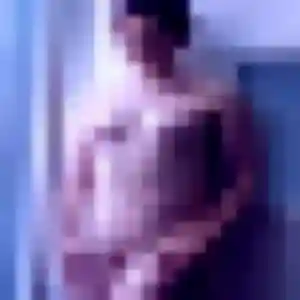 Monique, 21 ans, connectée à Luc-la-Primaube pour une rencontre coquine