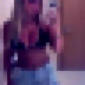 rencontre sexy à Luçon : profil de Malika, 27 ans - accès libre
