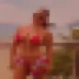 Aurelie (19 ans) à Mantes-la-Jolie cherche une rencontre maintenant