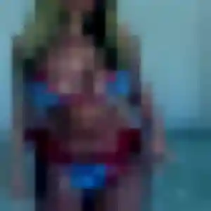 Charmante Karima, 31 ans à Merville - voir sa photo