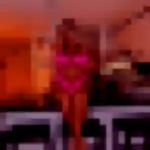 Oumaima, 42 ans, en ligne à Montceau-les-Mines pour une rencontre coquine