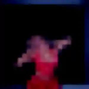 Charmante Kim, 38 ans à Noisy-le-Roi - la contacter