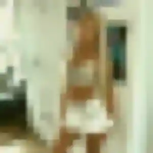 Photo privée de Zephyrine, 19 ans à Oullins-Pierre-Bénite - rencontre coquine