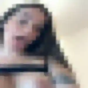 Kawtar, 32 ans, en ligne à Périgny pour un rencontre sexy