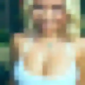 Roxane, 33 ans, disponible à Roquefort-les-Pins pour un rencontre sexy