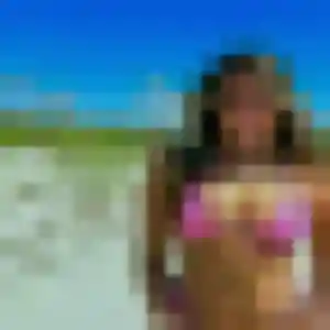 Anne-Charlotte (35 ans) à Roquevaire attend une rencontre maintenant