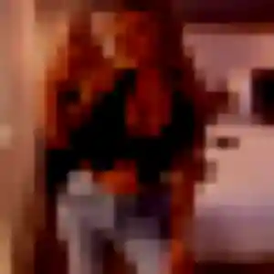 Prisca (19 ans) à Rosny-sur-Seine cherche une rencontre maintenant