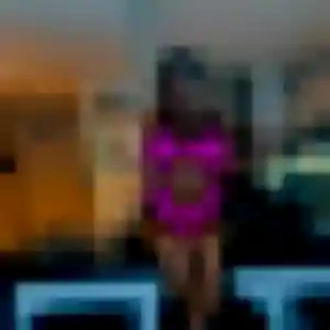 Karine de Rousset, 39 ans - rencontre sexy en toute liberté