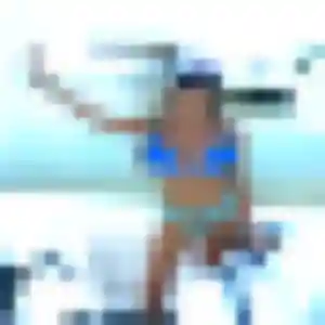 Découvre Mylene, 25 ans à Roussillon en privé
