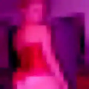 Geneve (30 ans) à Saint-Berthevin propose une rencontre ce soir