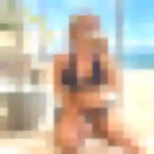 Photo privée de Laurence, 20 ans à Saint-Denis-de-Pile - rencontre coquine