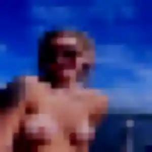Sexy Violette, 23 ans à Saint-Marcellin - voir sa photo