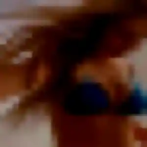 Rejoins Nadine, 21 ans à Salon-de-Provence en privé