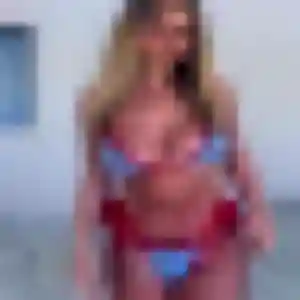 Adele, femme de 19 ans propose rencontre sexy à Servian