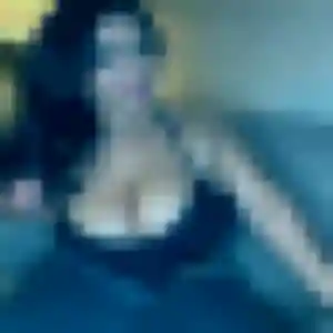 Nathalie (25 ans) à Vaires-sur-Marne cherche une rencontre aujourd'hui