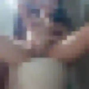 Découvre Vicky, 33 ans à Vergèze gratuitement